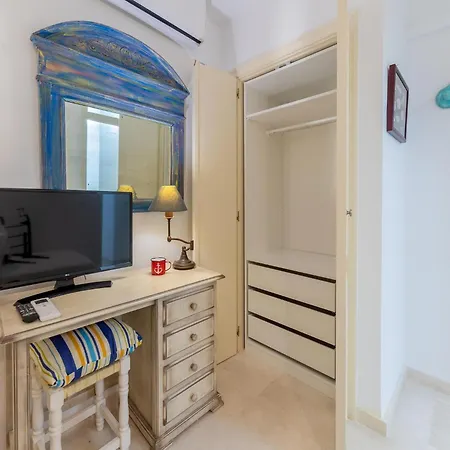 Tatil Evi Beachfront With Balcony *