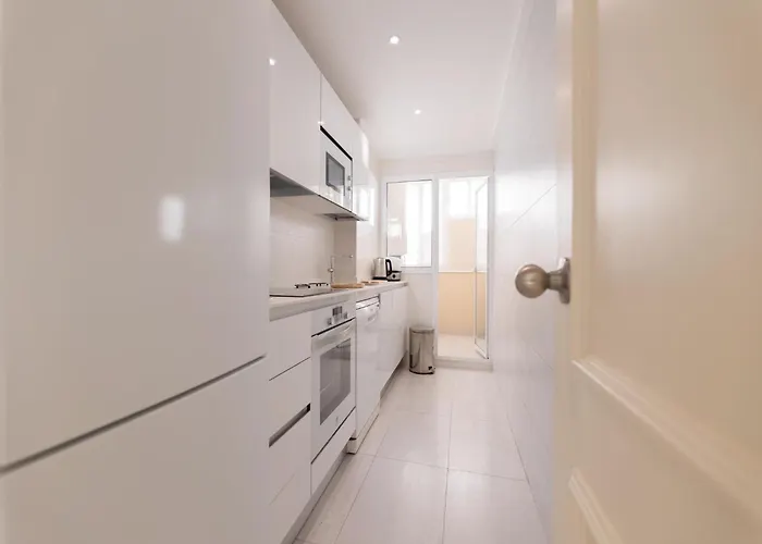 Semesterbostad Beachfront With Balcony