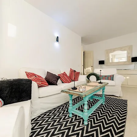 Holiday home Beachfront With Balcony *